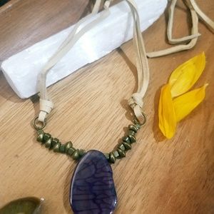 Amethyst leather necklace